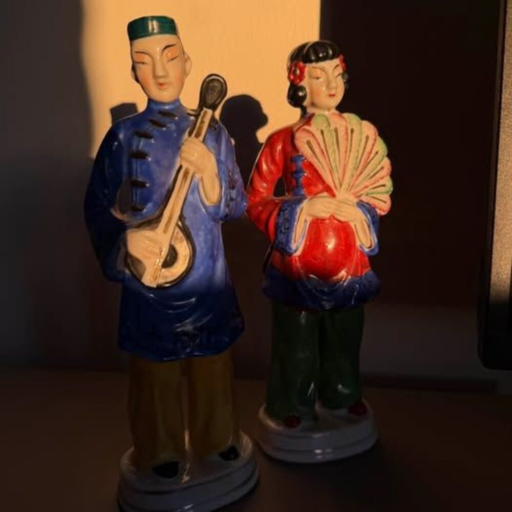 Hand Painted Japan Porcelain Figurines (Pair)